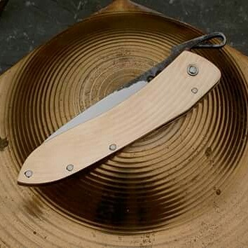 Mathieu Callejon Atelier Byro Couteau Andromède cymbale